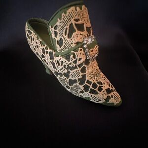 Minature Elegant Miniature  Shoe